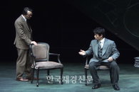 [재경TV] 연극 ‘코펜하겐’ 프레스 리허설, “하나의 계산착오로 인류역사 바꿔놓다”