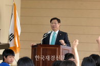 ‘1일교사’ 이윤호 장관, 어린이 질문에 ‘흐뭇’