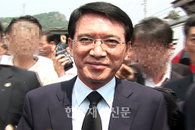 [재경TV] 김형오 국회의장, “노 전 대통령 지지자 저지에 조문 발걸음 돌려 …”