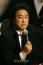 [JK포토] 박찬욱 감독, “질문이 뭐죠?”