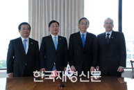 이윤호 장관-스티븐추 장관, 한미 에너지협력 체결