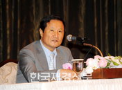윤증현 장관 “감세 기조 유지 불변”