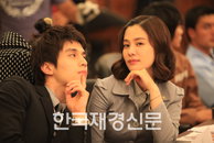 김현주-이동욱 열애설 휩싸여 ‘파트너’서 ‘연인’으로?