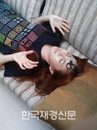 2NE1 산다라박 또 설정사진 ‘가위 눌렸어요~’