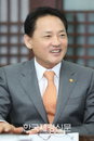 유인촌 장관,제5대 윤리위원 위촉