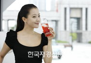 김희선, “‘마시는 홍초’ 전속모델! 발탁!”