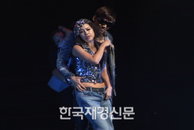 [JK포토] 2PM 택연·백지영, 합동무대! ‘섹시커플의 매력 발산’