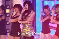 [JK포토] 강은비 데뷔무대 ‘2009 클레오파트라는 바로 나!’