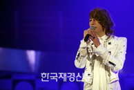 박효신 10주년 콘서트 1회 연장 ‘뇌질환에도 연습에 열중’