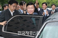 [JK포토] 이윤호 전 장관, “저 이제 떠납니다”