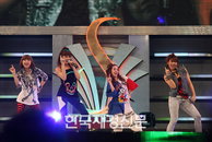[JK포토] 2ne1 슈퍼모델 대회서 깜찍한 무대