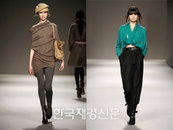 부드럽게 늘어지는 니트로 우아한 가을 스타일 완성