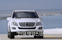 메르세데스-벤츠, 최고급 프리미엄 SUV M-Class 업그레이드 출시