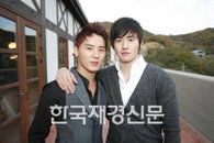 시아준수 쌍둥이 형 김준호 ‘가수 데뷔 준비 중’