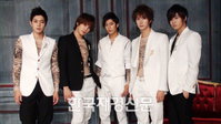 SS501, ‘러브 라이크 디스’로 뮤직뱅크 2주연속 1위