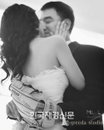 [포토] 송승준-김수희 ‘미녀와 야수(?) 표 웨딩사진