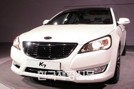 [JK포토] 기아차 최초의 준대형 세단 ‘K7’시판