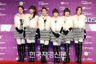 ‘따뜻한 마음’ 티아라, 화장지 선물은 국제구호단체 기부