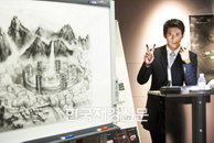 ‘크리스마스에 눈이 올까요?’ 고수, 신윤복으로 변신해 “목탄화” 그림 솜씨 뽐내!