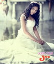 가수유리 왼손 엄지손가락 절단 위기 넘긴 사실 뒤늦게 알려져!