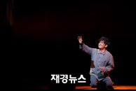 [JK포토] 뮤지컬 ‘요덕스토리’ 강만식 ‘언제나 또 볼까’ 열창