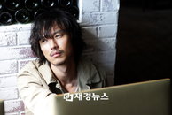 김남길, 스크린과 TV 속 ‘자신과의 대결’