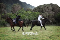 ‘신이라불리운사나이’ 송일국, 강도 높은 승마 액션신 선보여… 오늘 첫방!