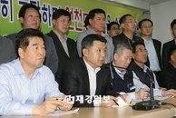 [JK포토] 타임오프안의 고시 강행시 한국노총과 한나라당의 정책연대 즉각파기