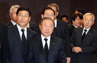 故 박인천 회장 부인 이순정 여사 빈소 찾은 전경련 회장단