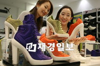 갤러리아, ‘킬힐 운동화’ 선봬