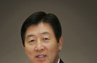 최지성 사장, “하반기 시장 위축 우려…자신감 갖고 도전”