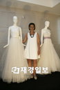 뉴욕 명품 드레스 그룹, 암살라 아베라 디자이너 한국 방문