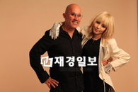 맥(MAC), 고든 에스피넷 ‘보아’와 메이크업 화보 진행