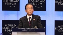 13일 세계경제포럼에서 연설하고 있는 중국 원자바오 총리 모습  신화&#47;뉴시스
