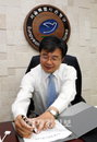 김우영 은평구청장, 나눔문화 확산 위해 애용품 쾌척