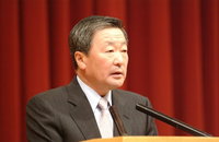 구본무 LG 회장, “LG의 저력을 믿고 용기와 자신감 가져라”
