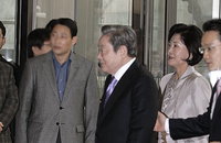 [JK포토]자랑스런 삼성인상 시상식 참석한 이건희, 삼성서초사옥 첫 방문