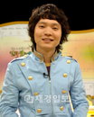 ‘원정도박 파문’ 신정환, 내일 귀국…경찰 출석