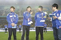 '아이돌의 숨소리를 들어라' 수원블루윙즈 FC MEN 오픈 경기 개최