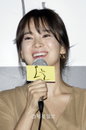 송혜교 눈물 소감 "이런 날이 올 줄 몰랐다"