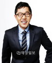 김제동, 토크쇼서' 록커·연설가·지휘자'··· 3색 색다른 변신