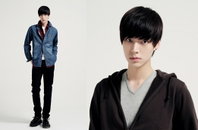 "제2의 송중기?",'꽃미남 택배기사' 안재현  관심 증폭