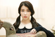 아이유 신드롬 다시 시작 주간차트 1위 석권+완벽 라이브 컴백무대 호평
