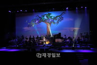 이승기의 ‘되돌리다’, 작사작곡자 에피톤 프로젝트의 목소리로 콘서트 분위기 ‘후끈’