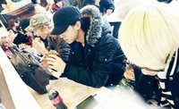 틴탑, 폭풍흡입 포착 “먹을 때도 일렬로~” 깨알 웃음