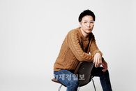 신예 알레그로, 음반 판매 차트 1위 이어 ‘완판남’ 등극