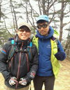 이문세, 윤종신과 아름다운 '봄날 산행' 화제