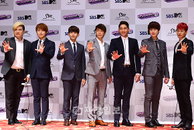 [JK포토]'슈퍼쇼4 3D' 우리는 '슈퍼주니어'에요~