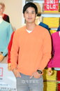 [JK포토]김지석, 유니클로 압구정점 리뉴얼 오픈 행사 왔어요~