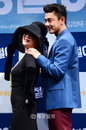 [JK포토]'깡철이' 유아인-김해숙, 백허그도 다정하게~